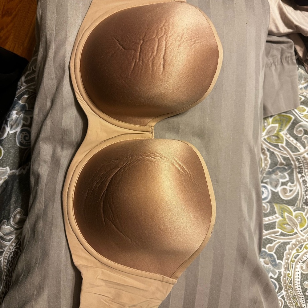 Seamless Tan Bra